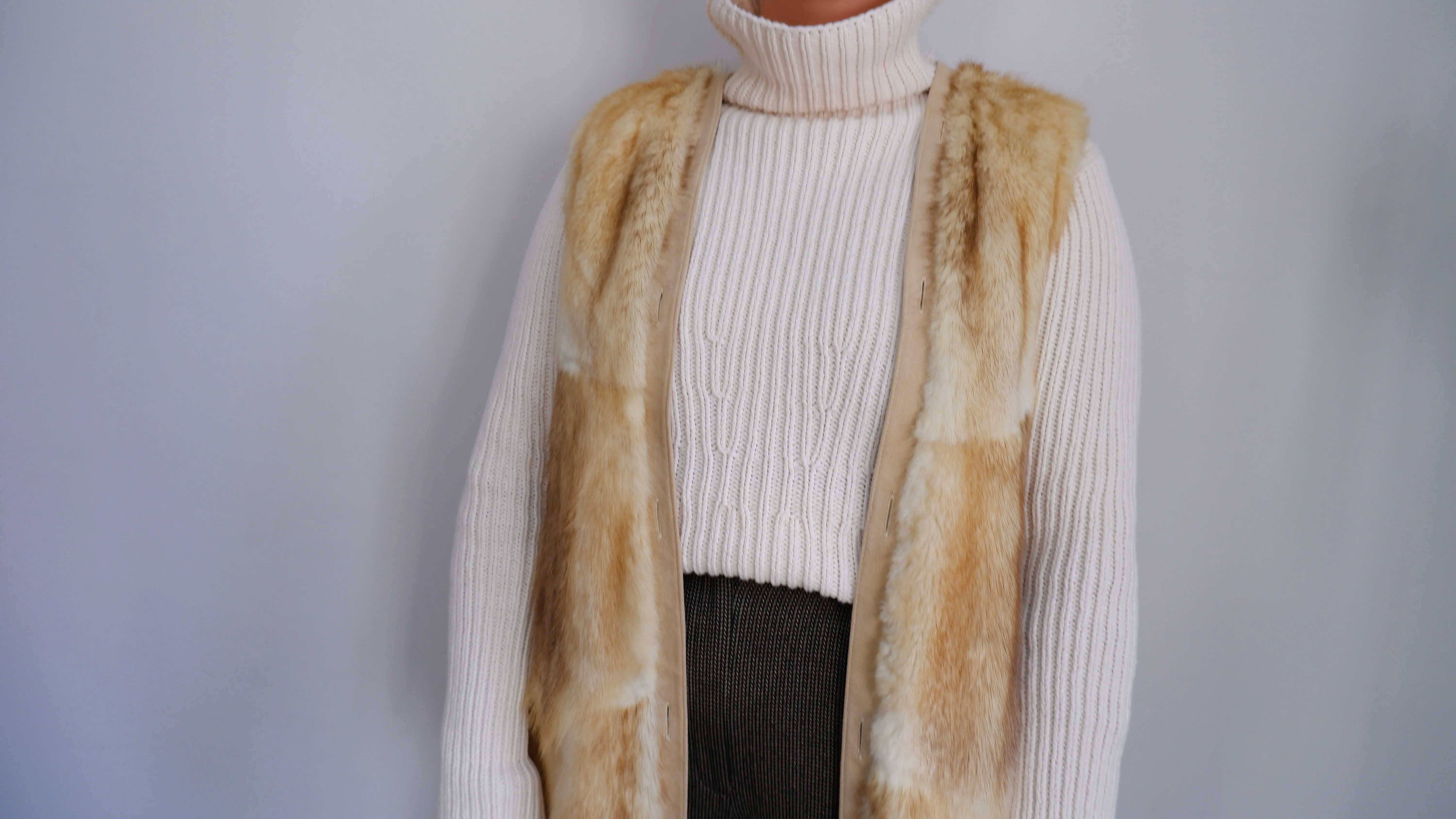 70s Gorgeous Fur Vest - L