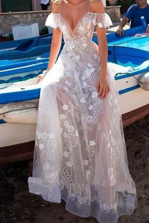 Anneprom A-line Prom Dresses Spaghetti Straps Elegant Lace Long Prom Dress Evening Dresses APW0266