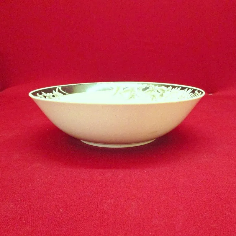 Gorgeous Floral Pattern Serving Bowl