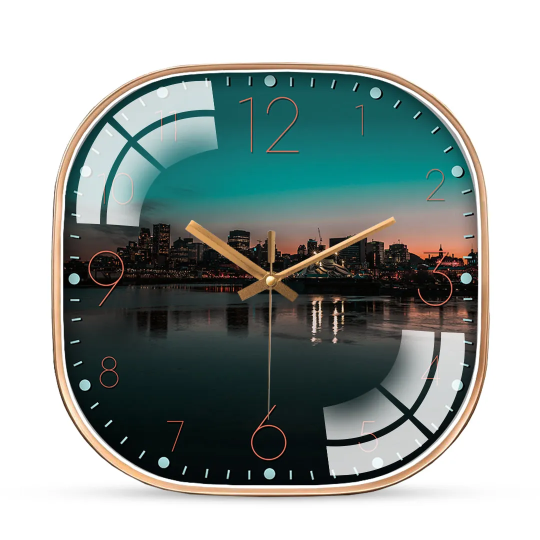 Gorgeous Look Montreal Wall Clock