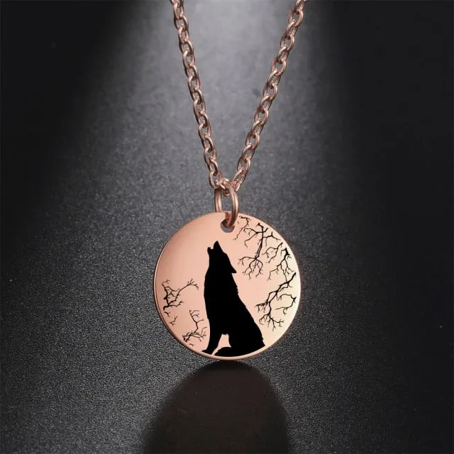 Gorgeous Round Howling Wolf Necklace