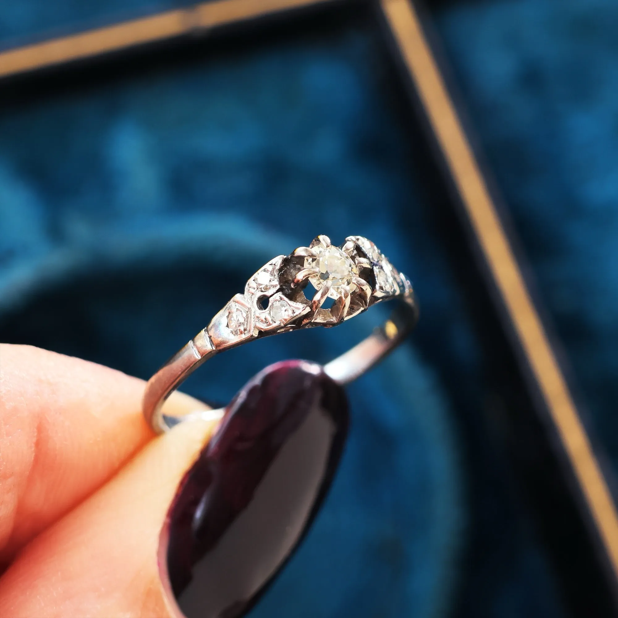 Gorgeous Vintage 1950's Diamond Engagement Ring