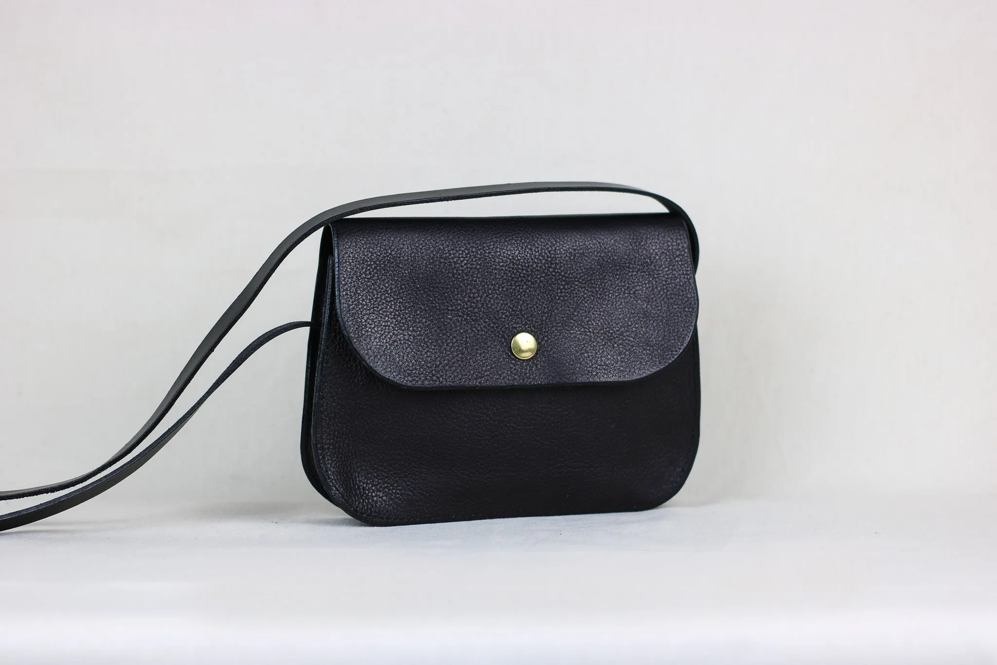 GRACE - Leather Crossbody Bag