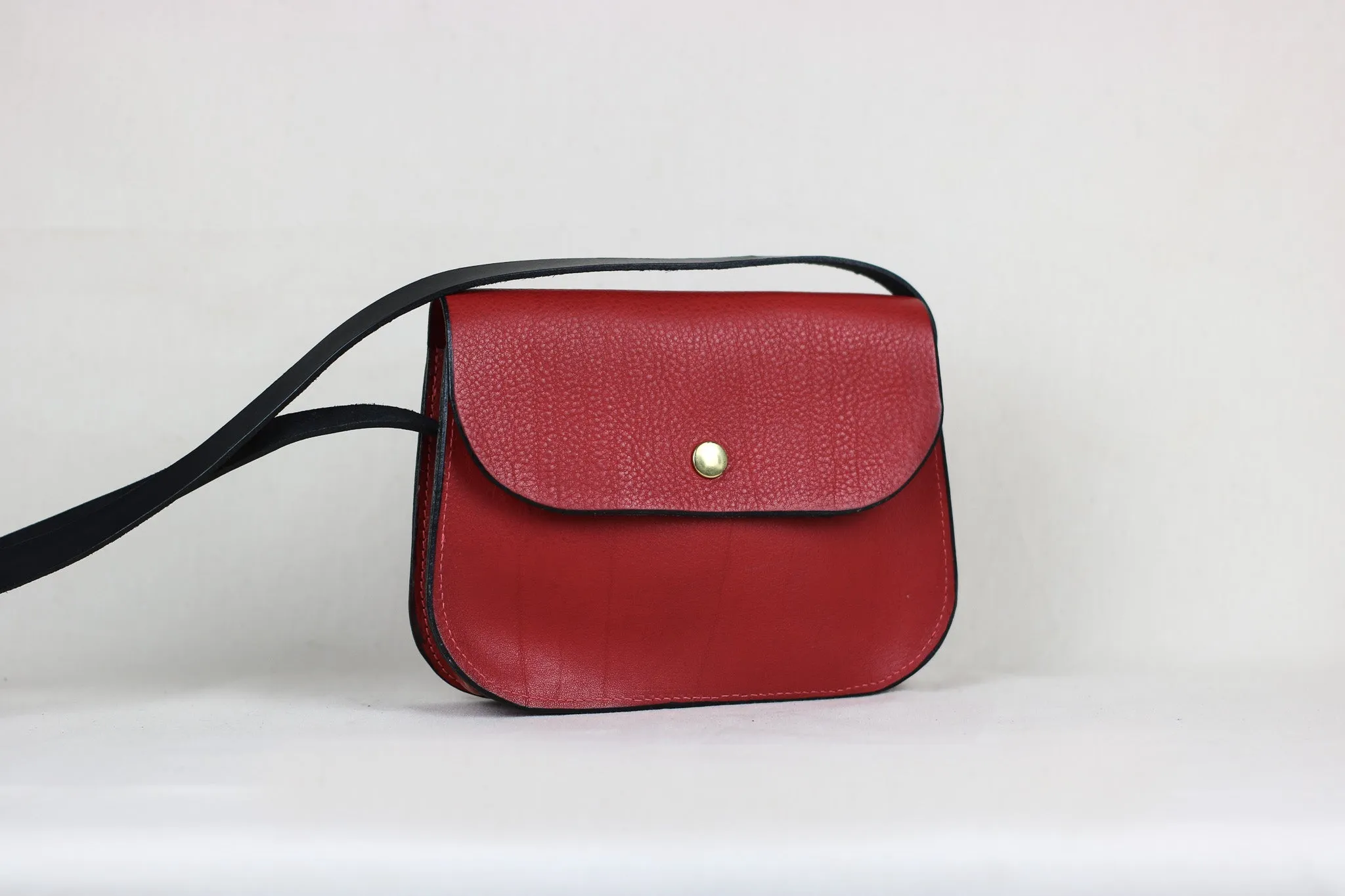 GRACE - Leather Crossbody Bag