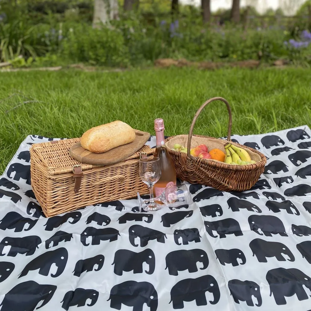 Picnic Blanket - NAVY FLAMINGO