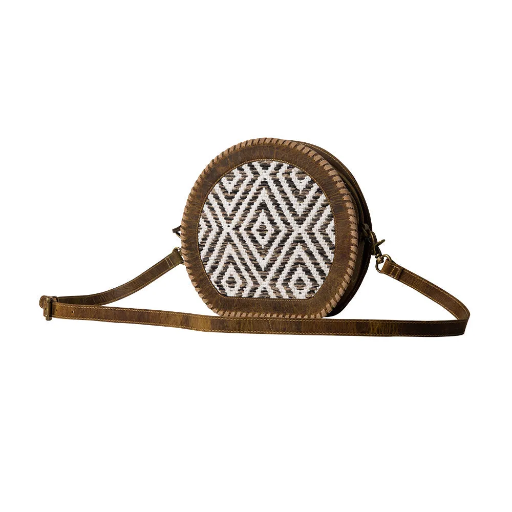 Sand Weaver Round Bag.