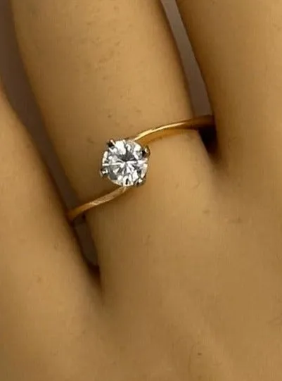 Stunning 18ct Yellow & White Gold Diamond Engagement Ring