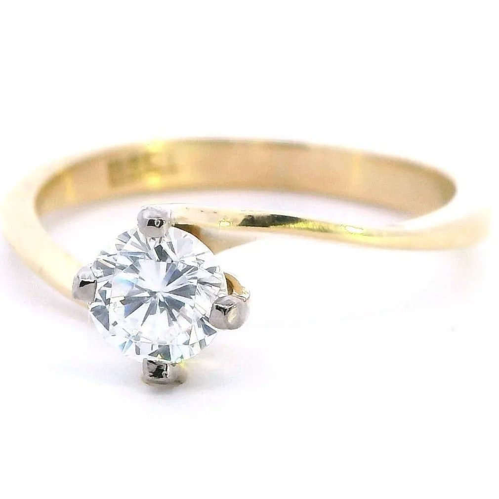 Stunning 18ct Yellow & White Gold Diamond Engagement Ring