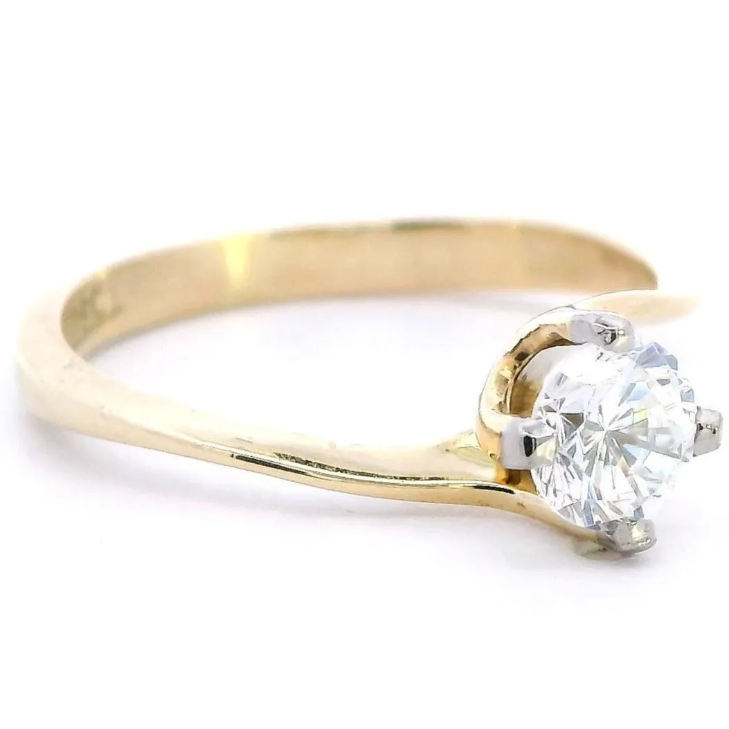 Stunning 18ct Yellow & White Gold Diamond Engagement Ring