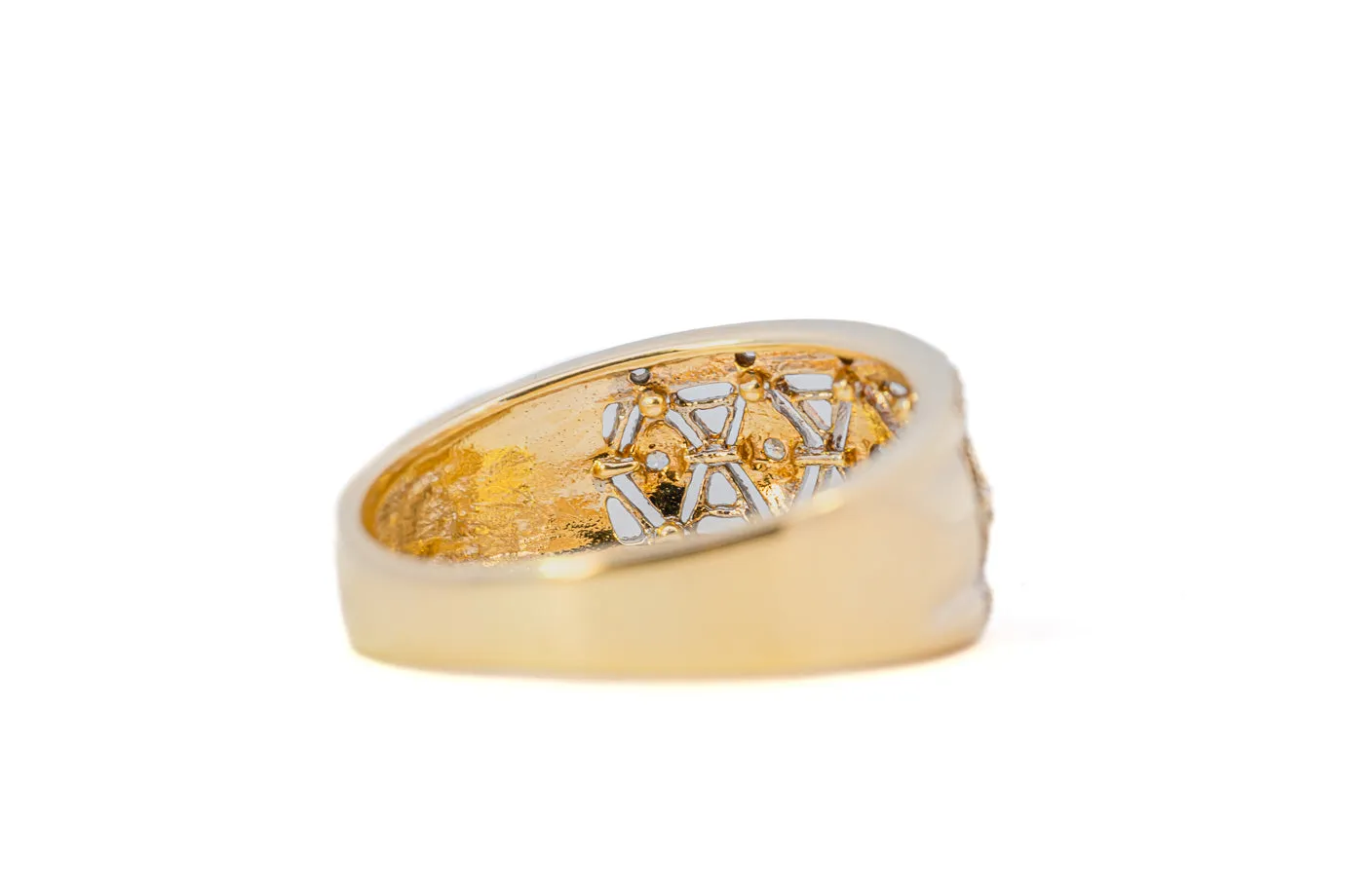 Stunning 9ct Yellow Gold 15-Stone Diamond Ring