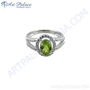 Stunning Cubic Zirconia and Peridot Silver Ring - Elegant Jewelry