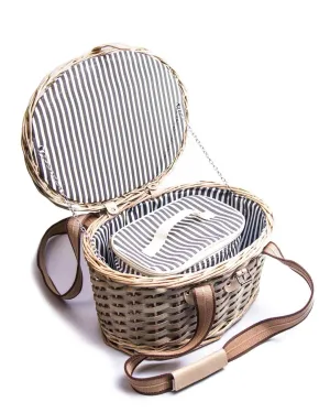 Yuppie Gift Baskets Ivory Picnic Basket